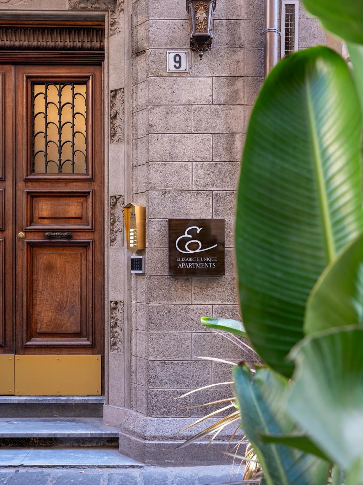 Elizabeth Unique Apartments - A Member Of Design Hotels Рим Екстер'єр фото